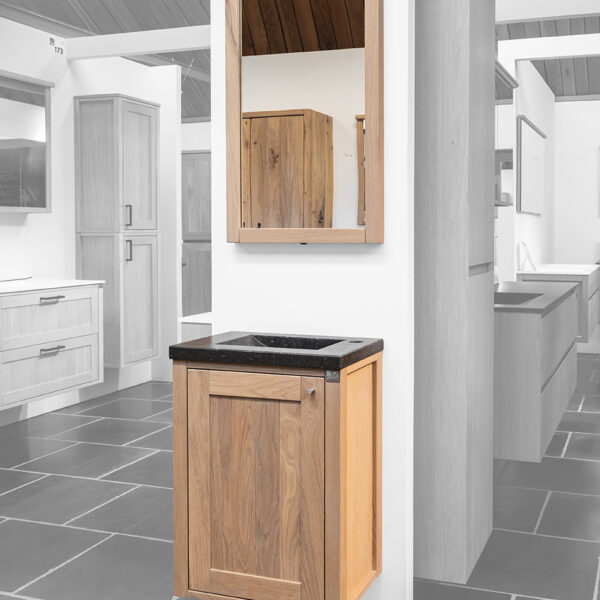 Box D169 - Hermes Toiletkast